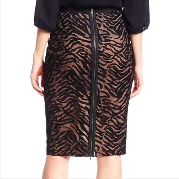 Like New BCBGMaxAzria Irisa Zebra Print Pencil Skirt Size M - Picture 3 of 11